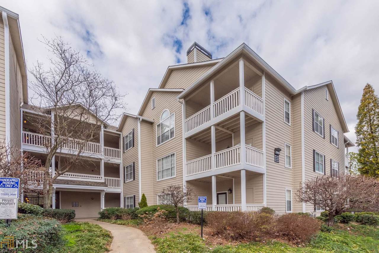 1250 Parkwood Cir - Photo 1
