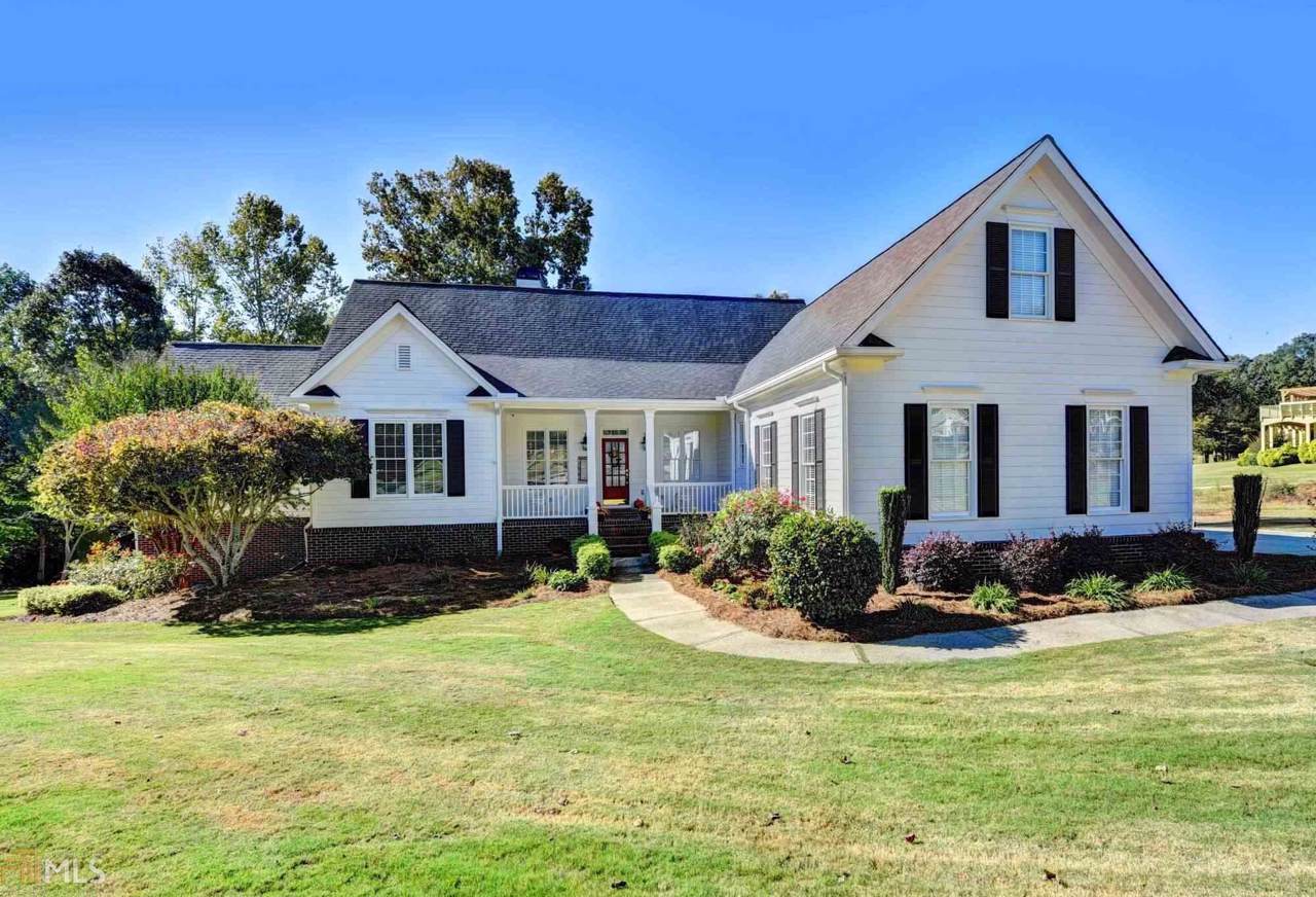 341 Fairway Cir - Photo 1