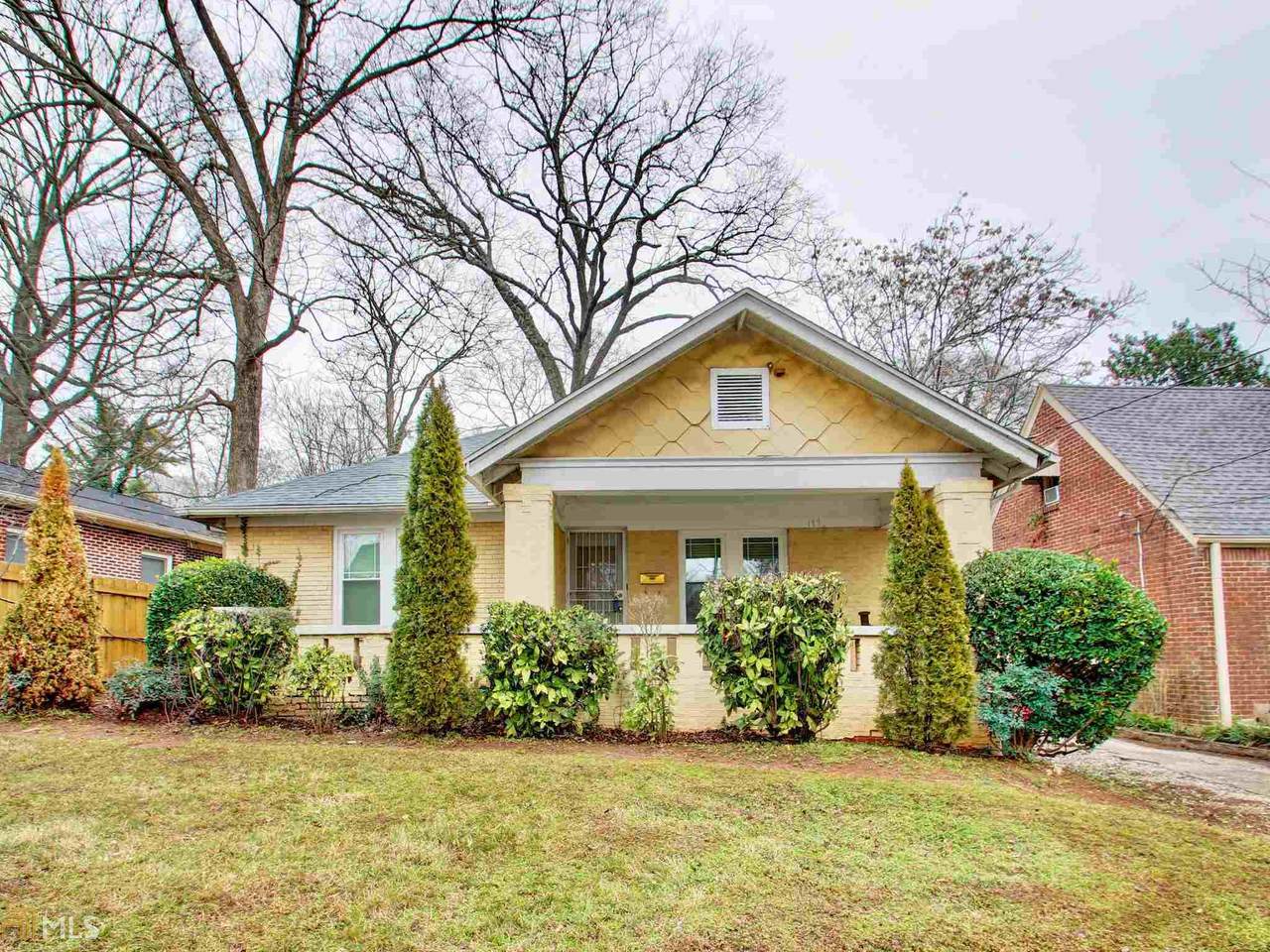 1778 Melrose - Photo 1