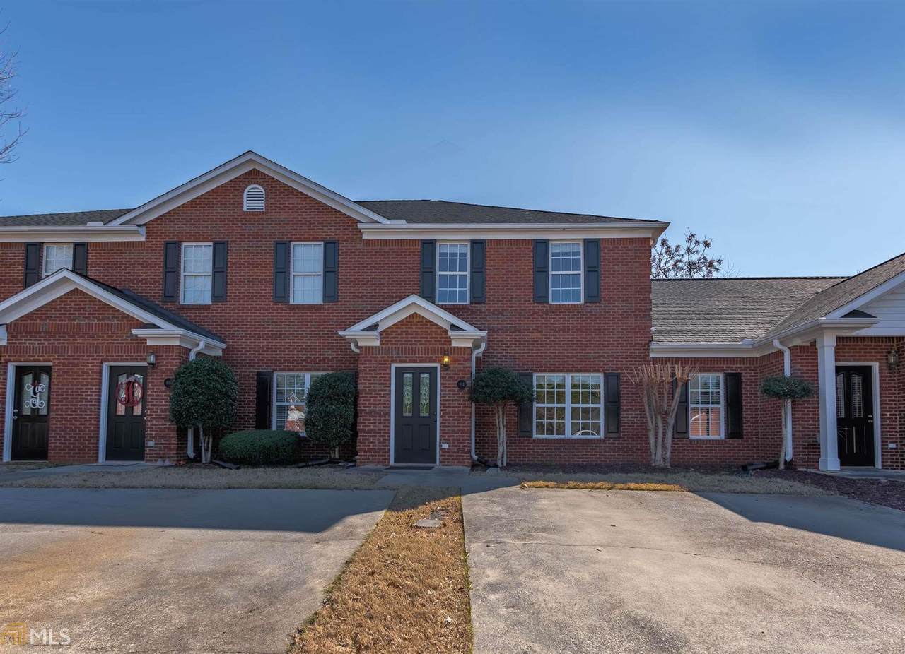 614 Manor Way - Photo 1