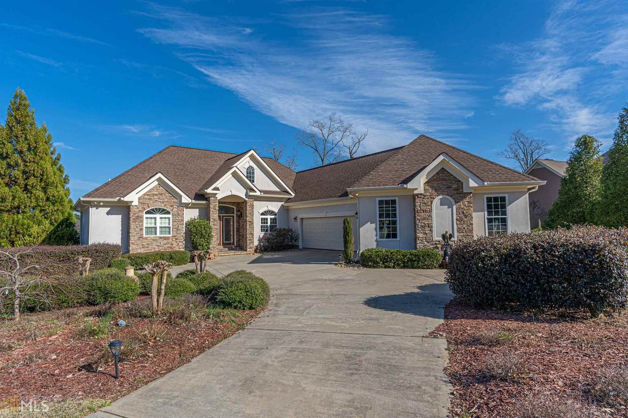 2081 Clearwater Dr - Photo 1