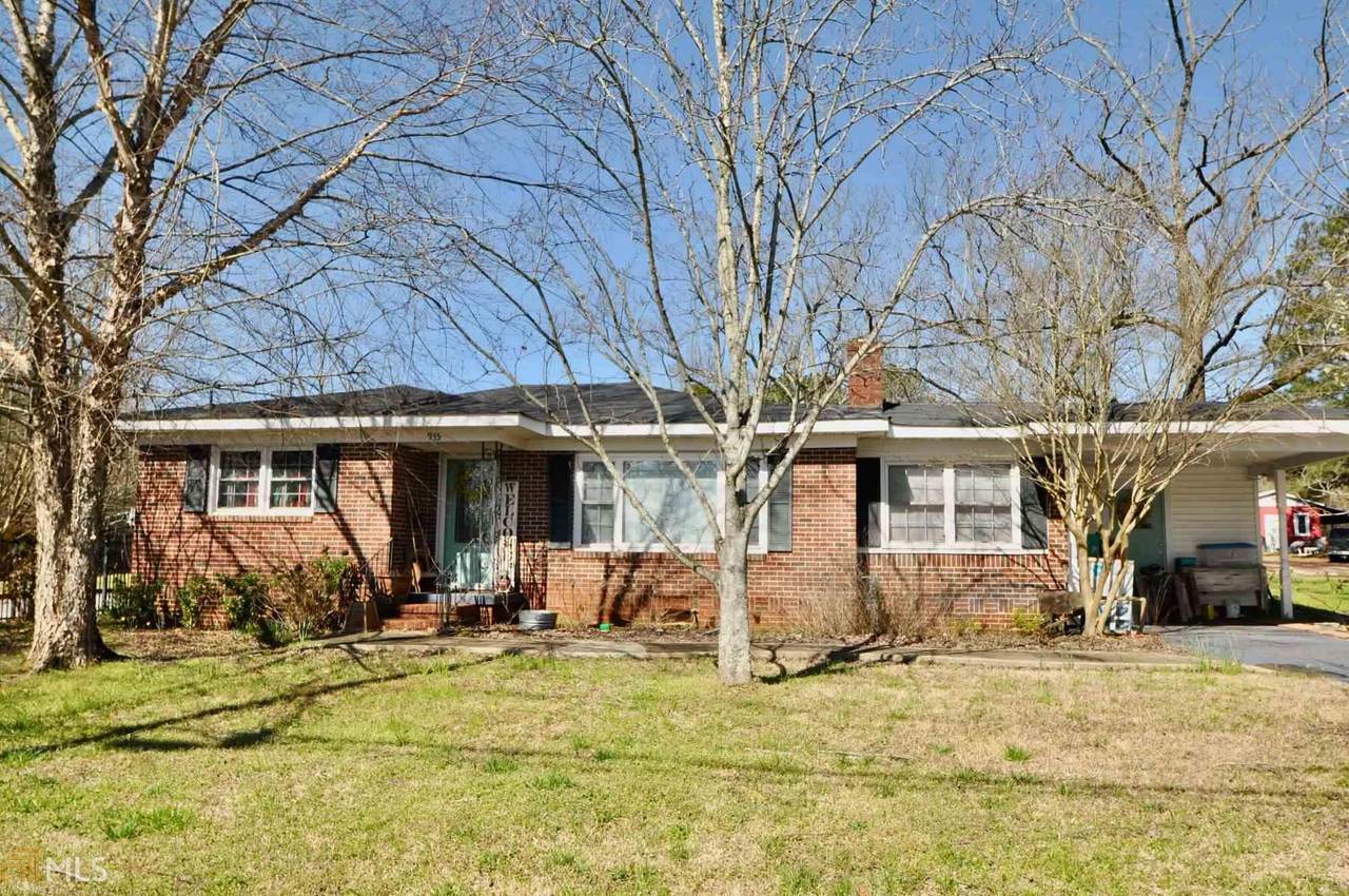 935 Danielsville Rd - Photo 1