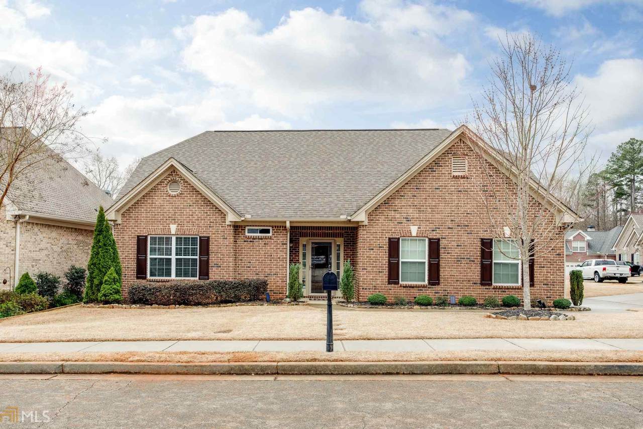 746 Retreat Woods - Photo 1