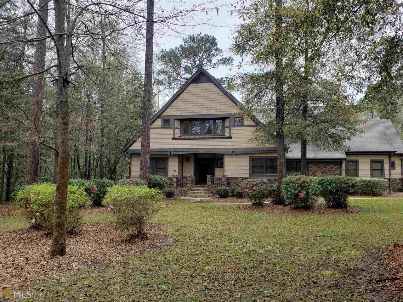 563 Ben Hogan Dr - Photo 1