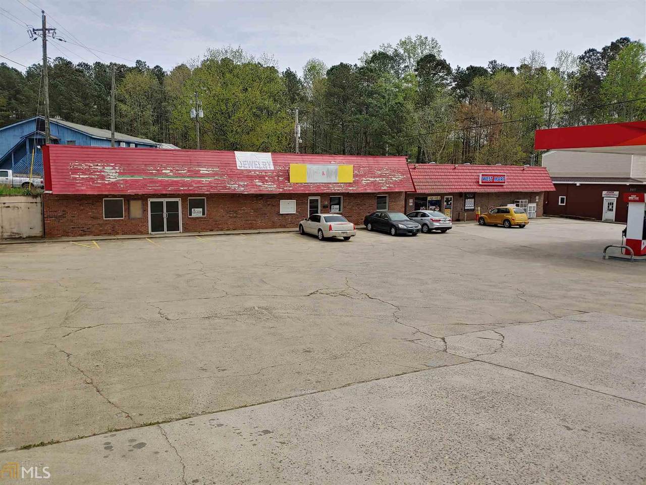 9411A Hickory Flat Hwy - Photo 1