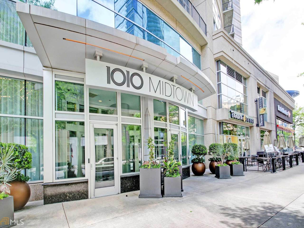 1080 Peachtree - Photo 1