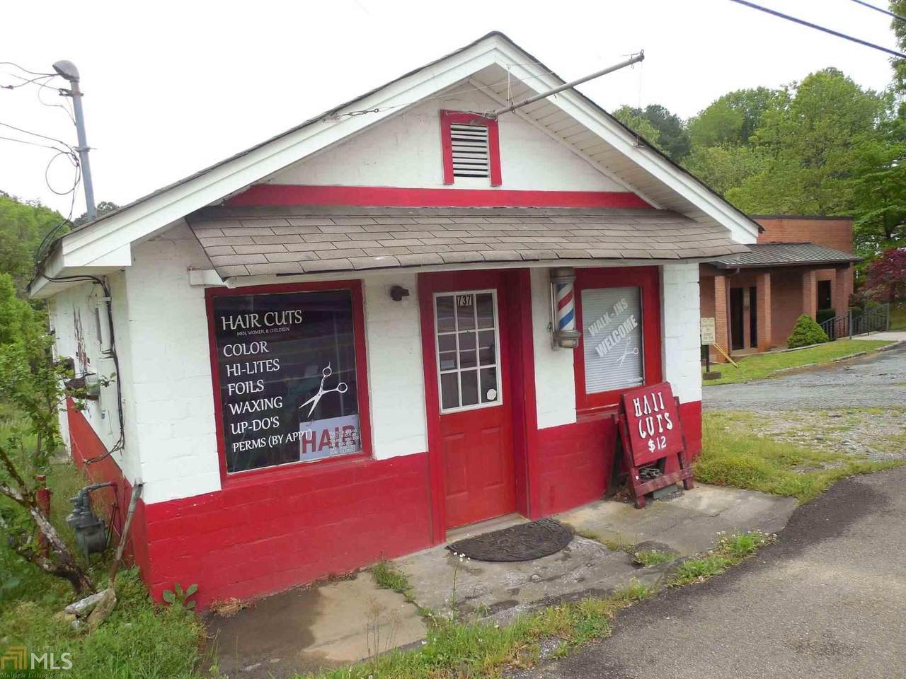 737 Main St - Photo 1