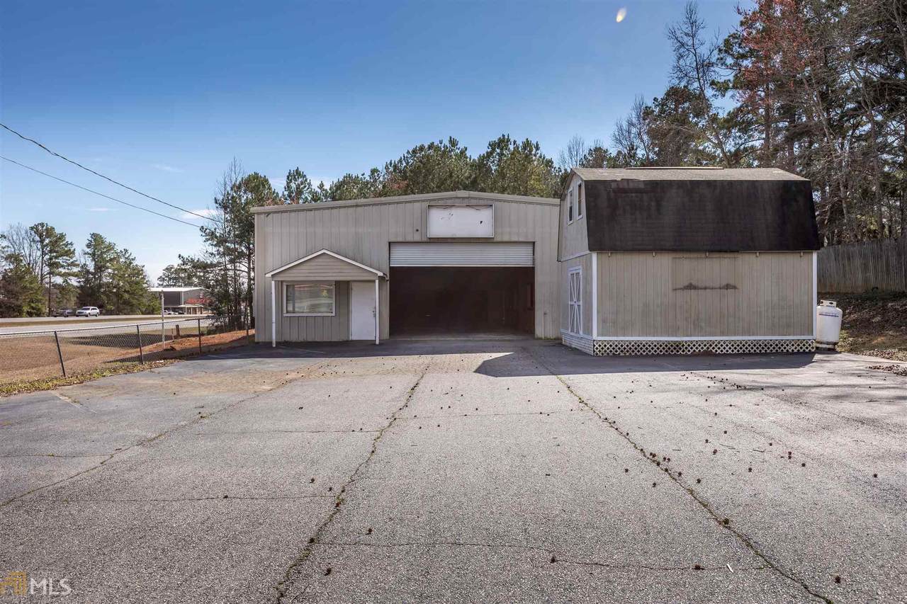 4051 North Expressway - Photo 1