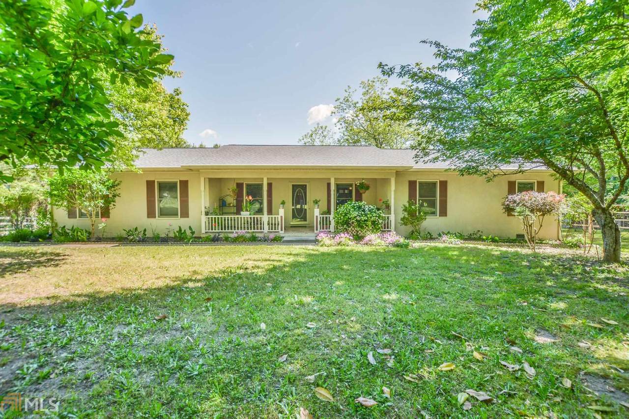 566 Auburn - Photo 1