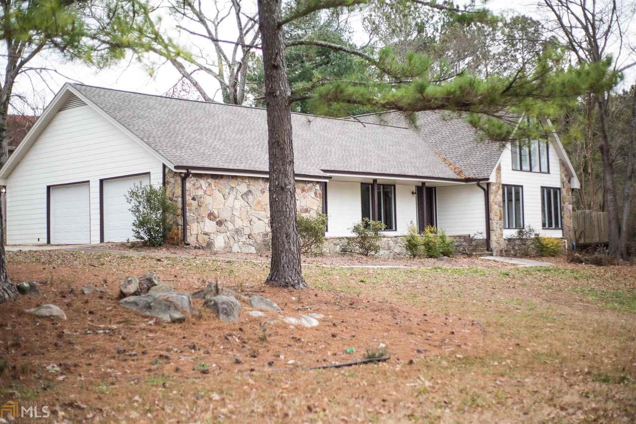 1827 Canberra Dr - Photo 1