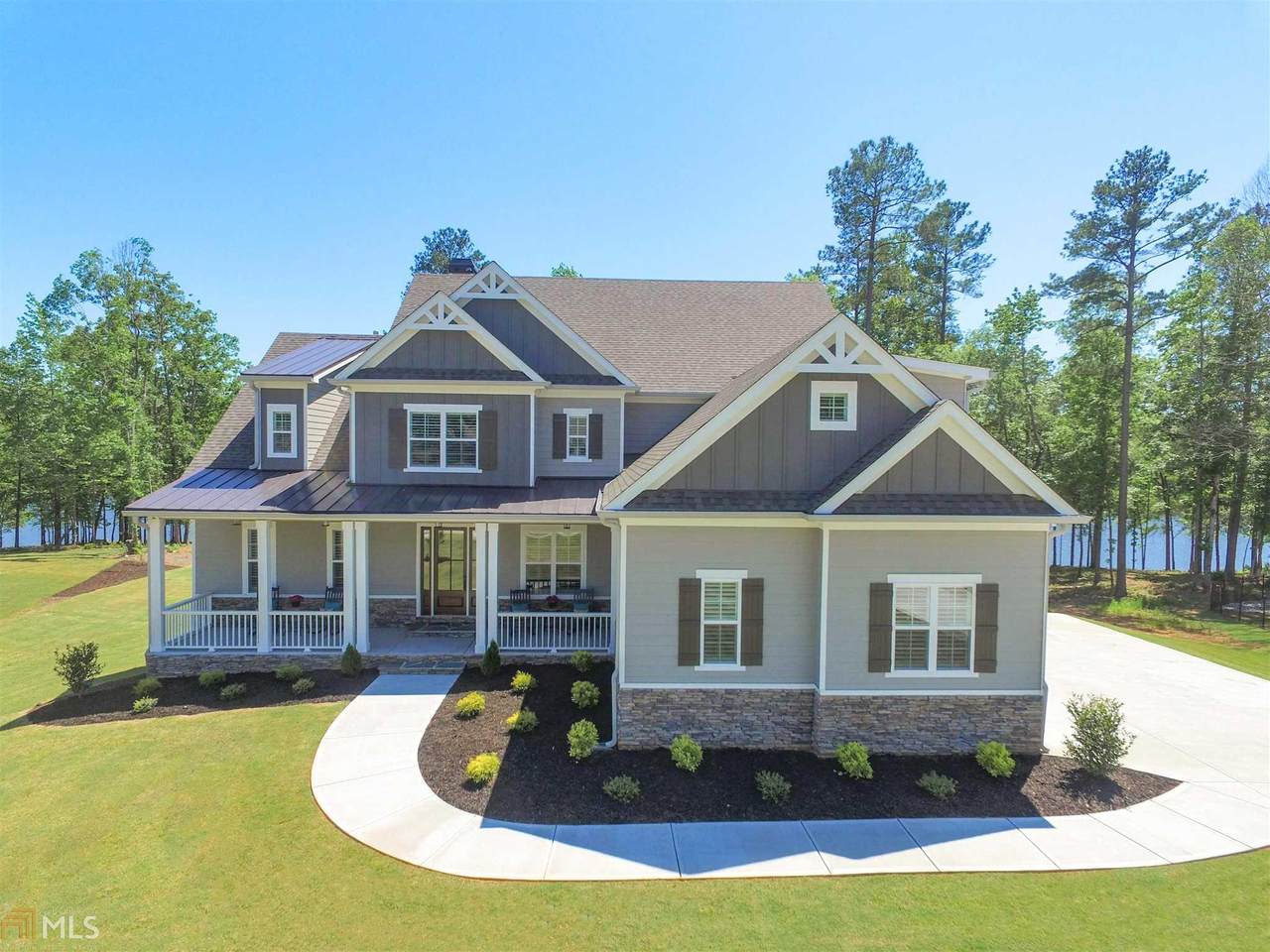 242 Blue Point Pkwy - Photo 1 242 Blue Point Pkwy - Photo 1