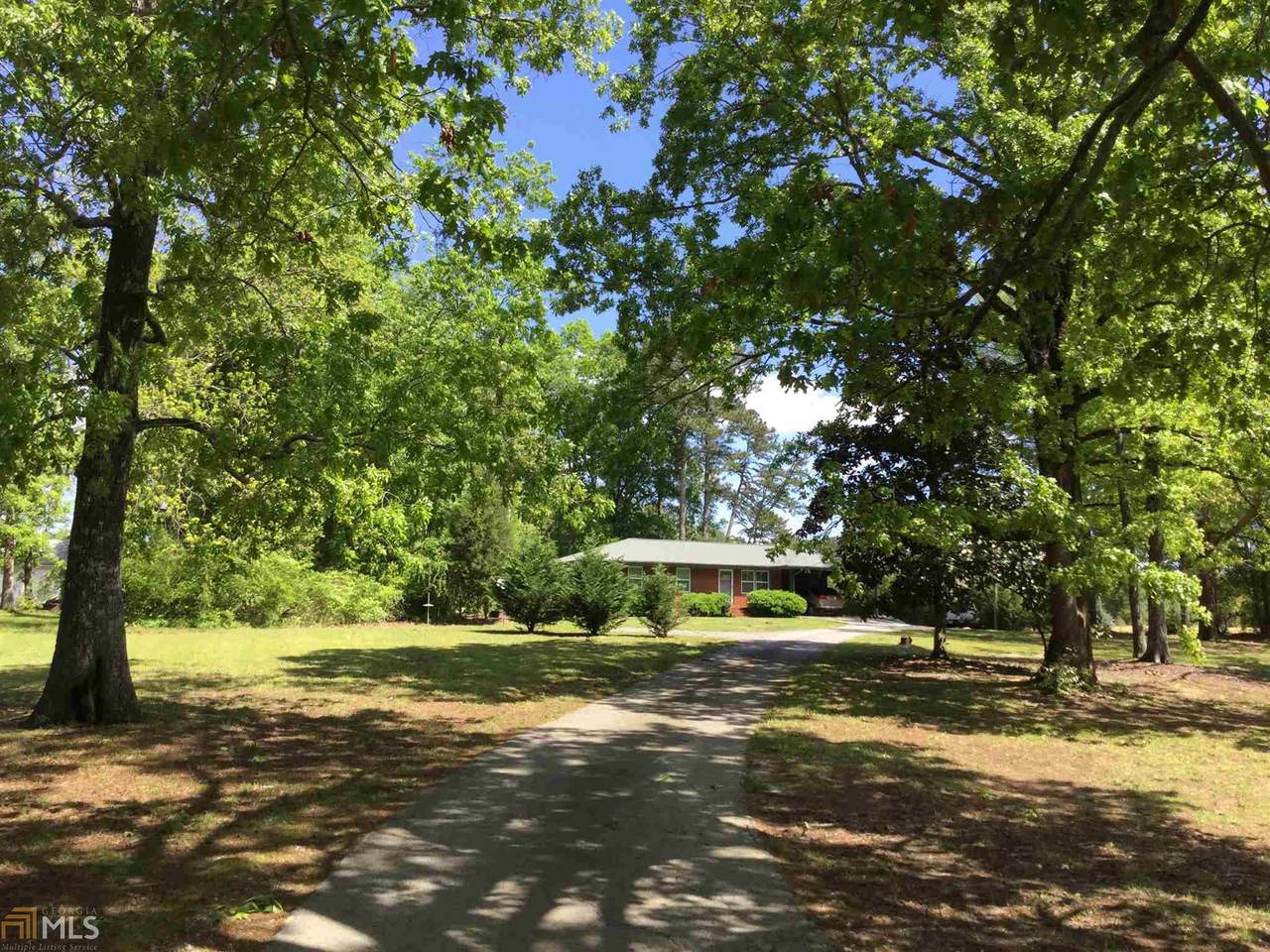 1623 Highway 54 West - Photo 1