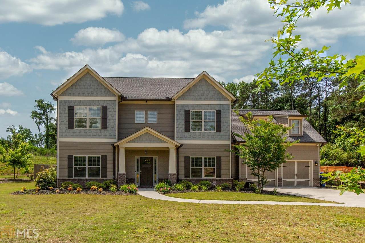 484 Patricia Cir - Photo 1