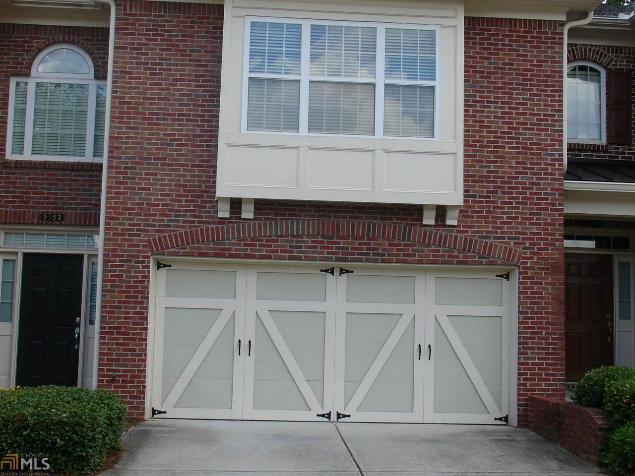 2352 Strand Ave - Photo 1