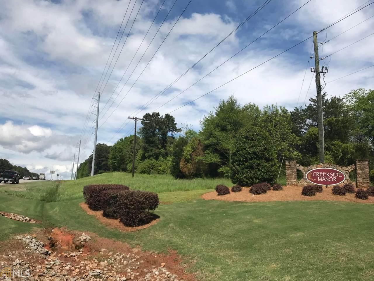 200 Rockwood Blvd - Photo 1