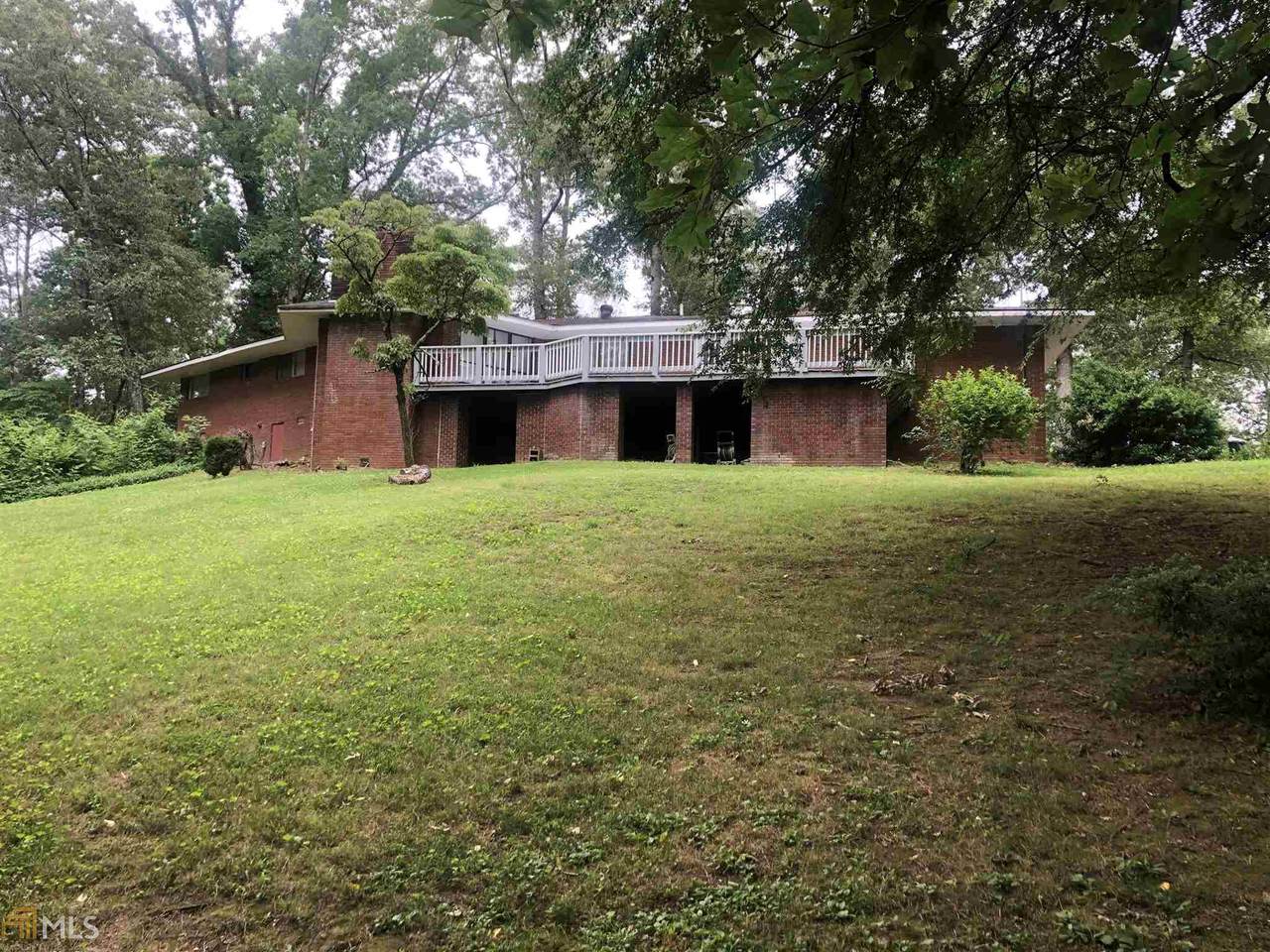 101 Huntington - Photo 1