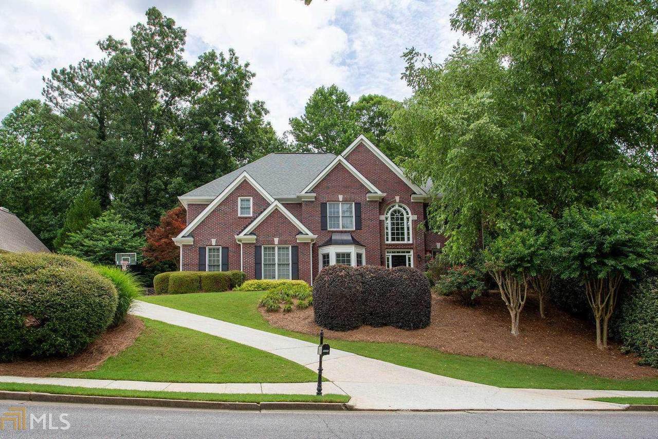 3055 Burlingame Dr - Photo 1