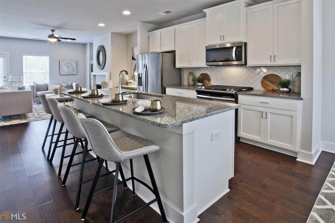 3756 Oxford Cir - Photo 1