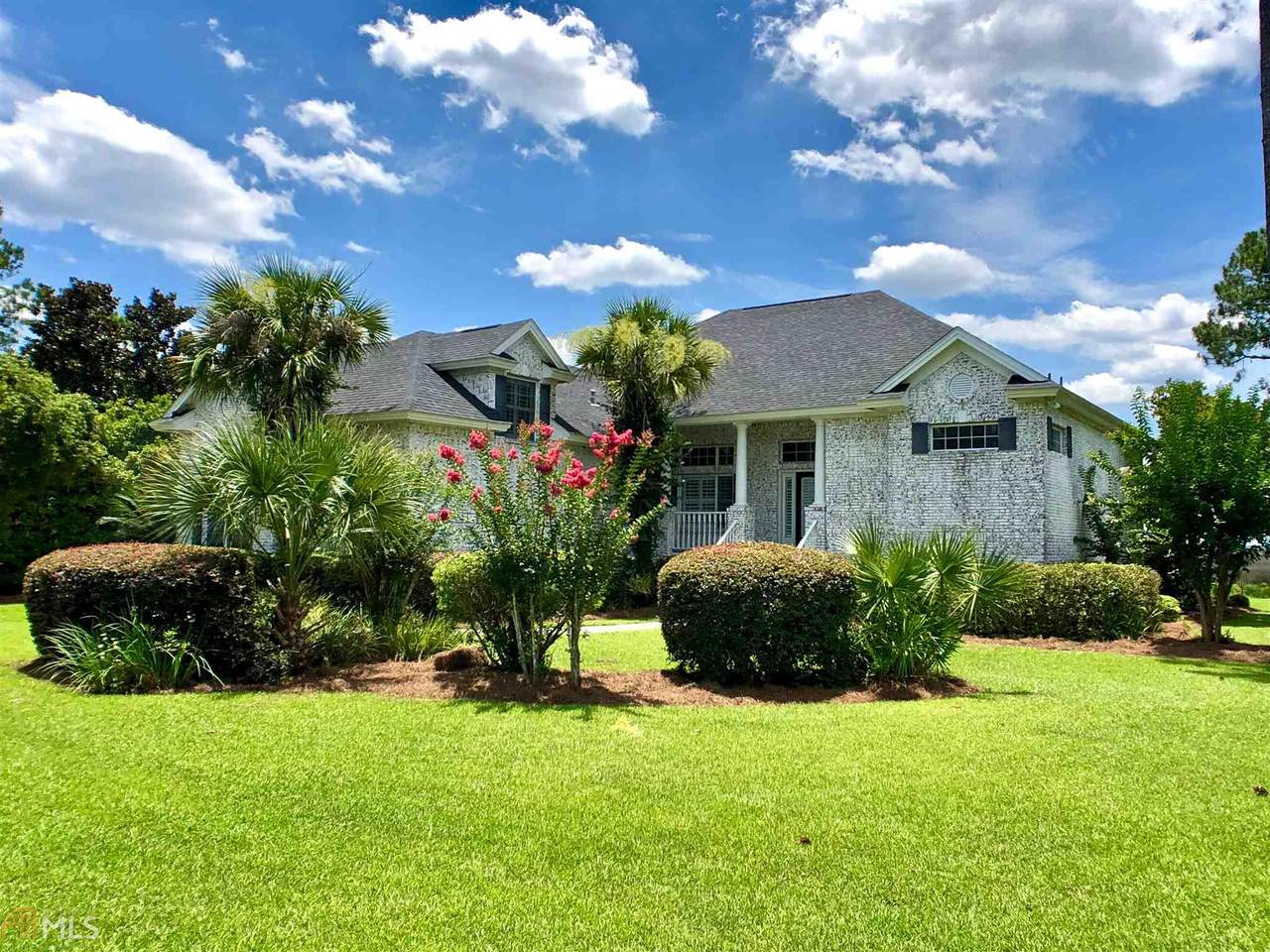 1049 Greenwillow Dr - Photo 1