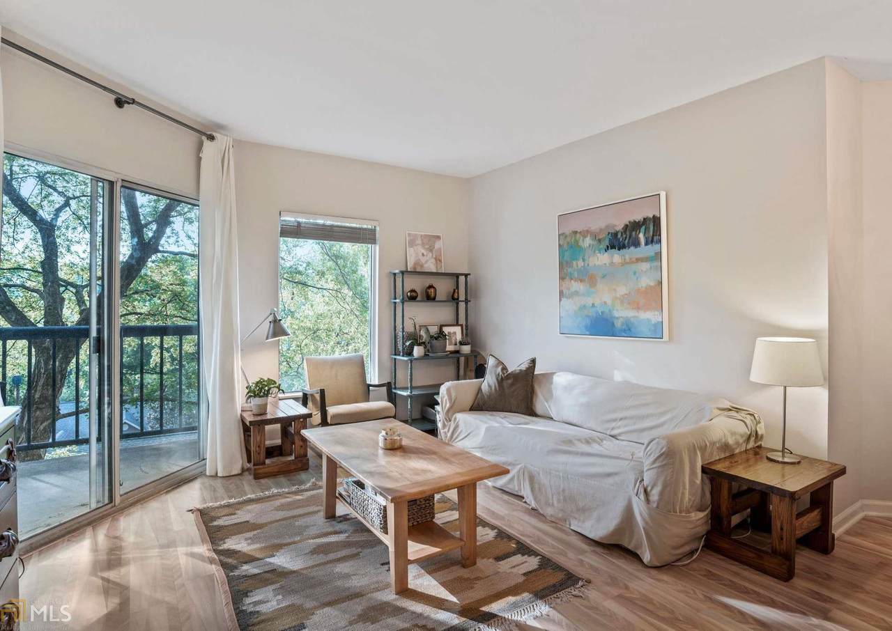 1 Biscayne Dr - Photo 1