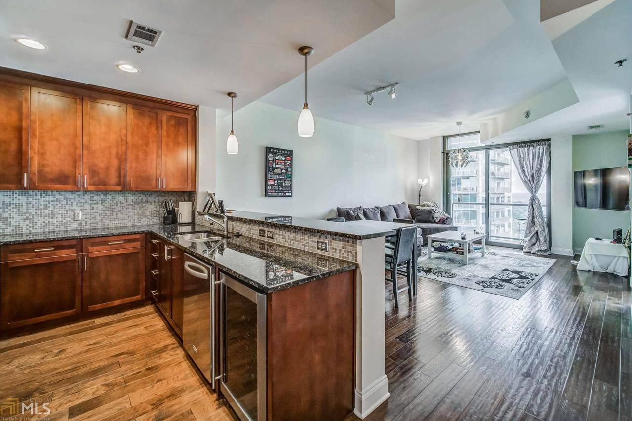 270 17Th St - Photo 1