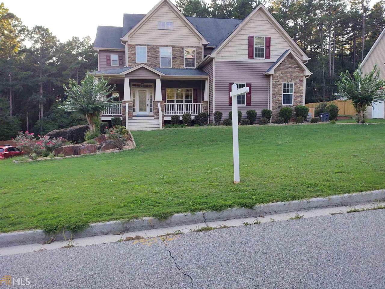 611 Somersby Dr - Photo 1