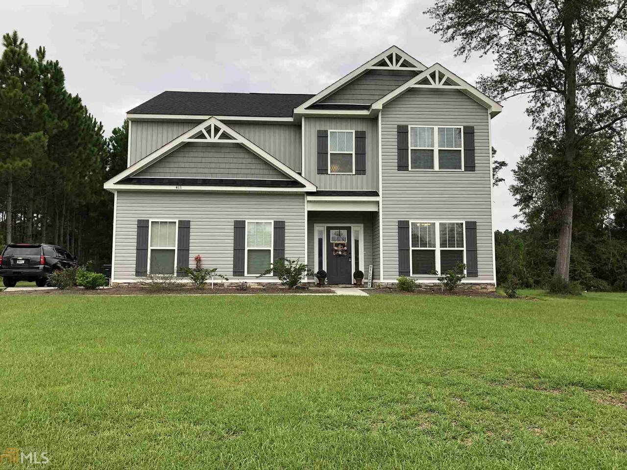 411 Coles Way - Photo 1