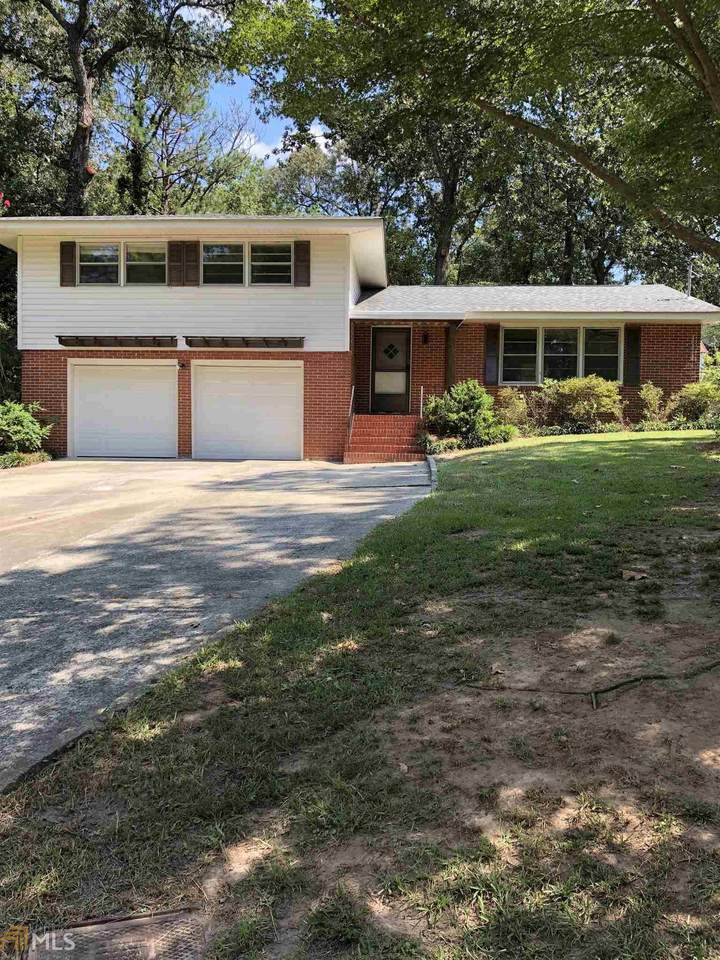 406 Lakeshore - Photo 1