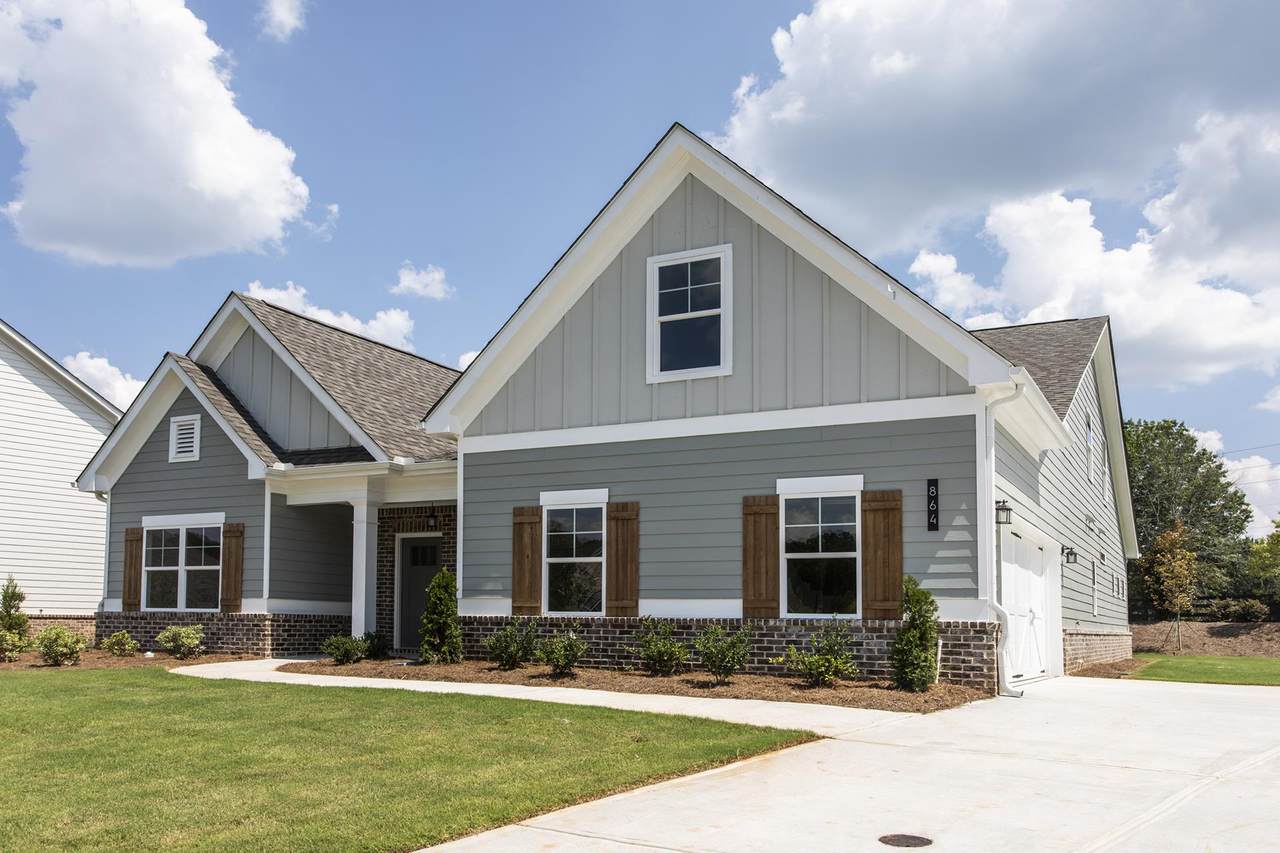 832 Rolling Hill - Photo 1