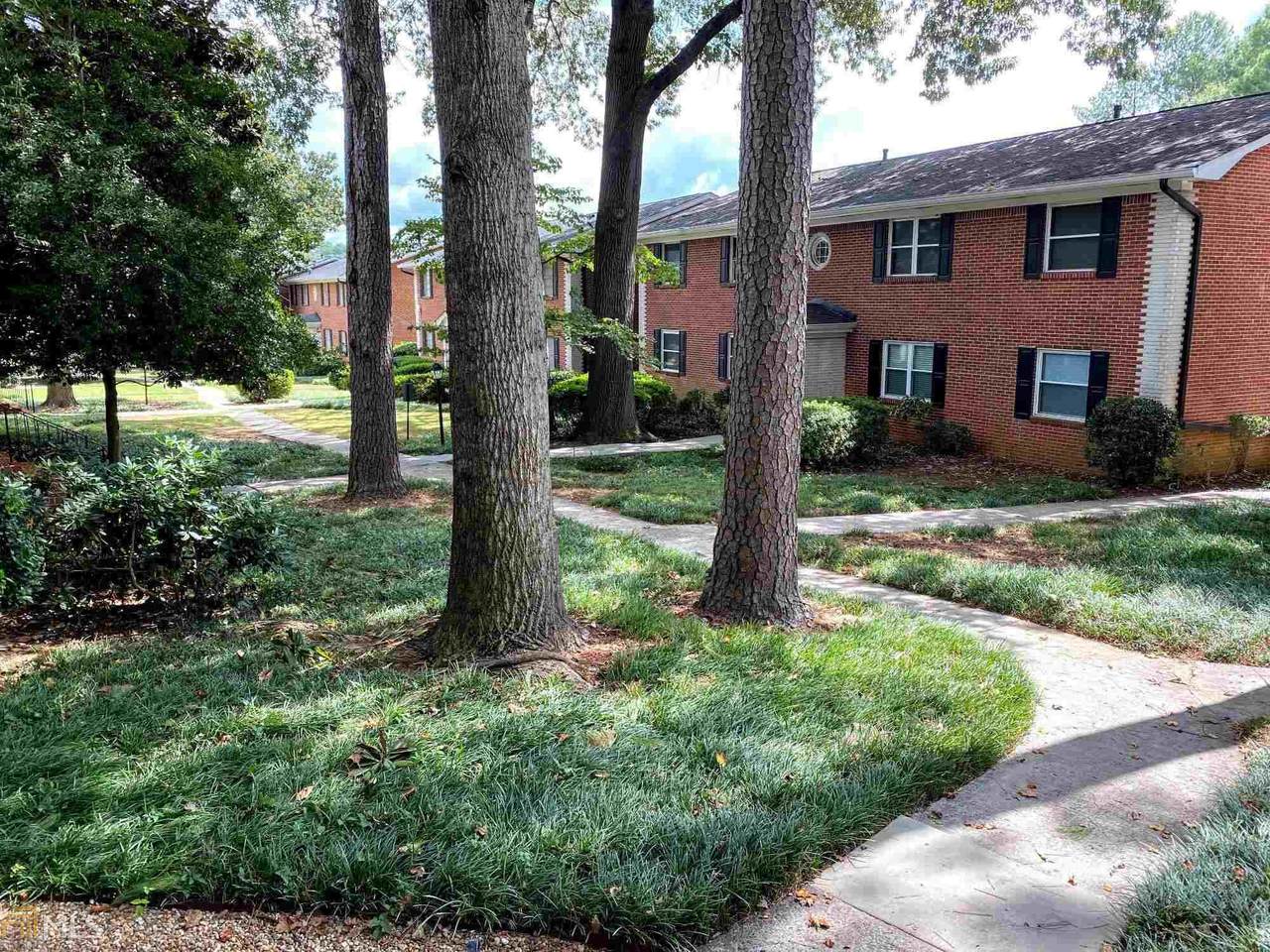 4282 Roswell Rd - Photo 1