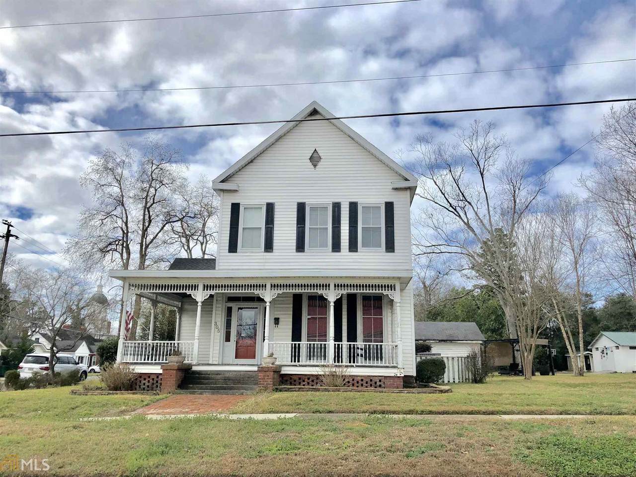 305 Masonic St - Photo 1