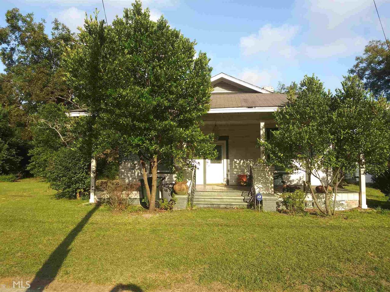 712 Harvey - Photo 1