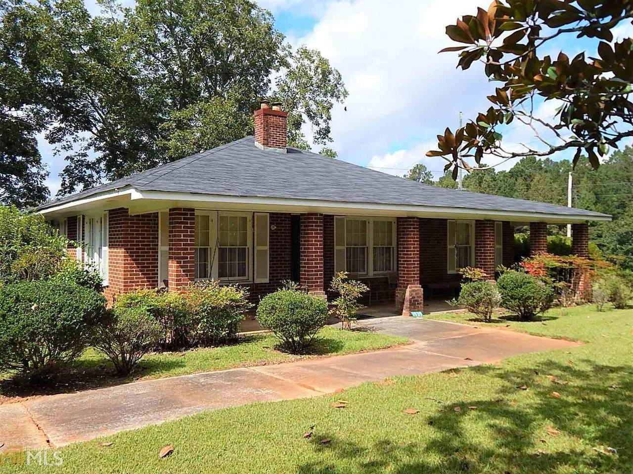 1939 Lawrence Rd - Photo 1