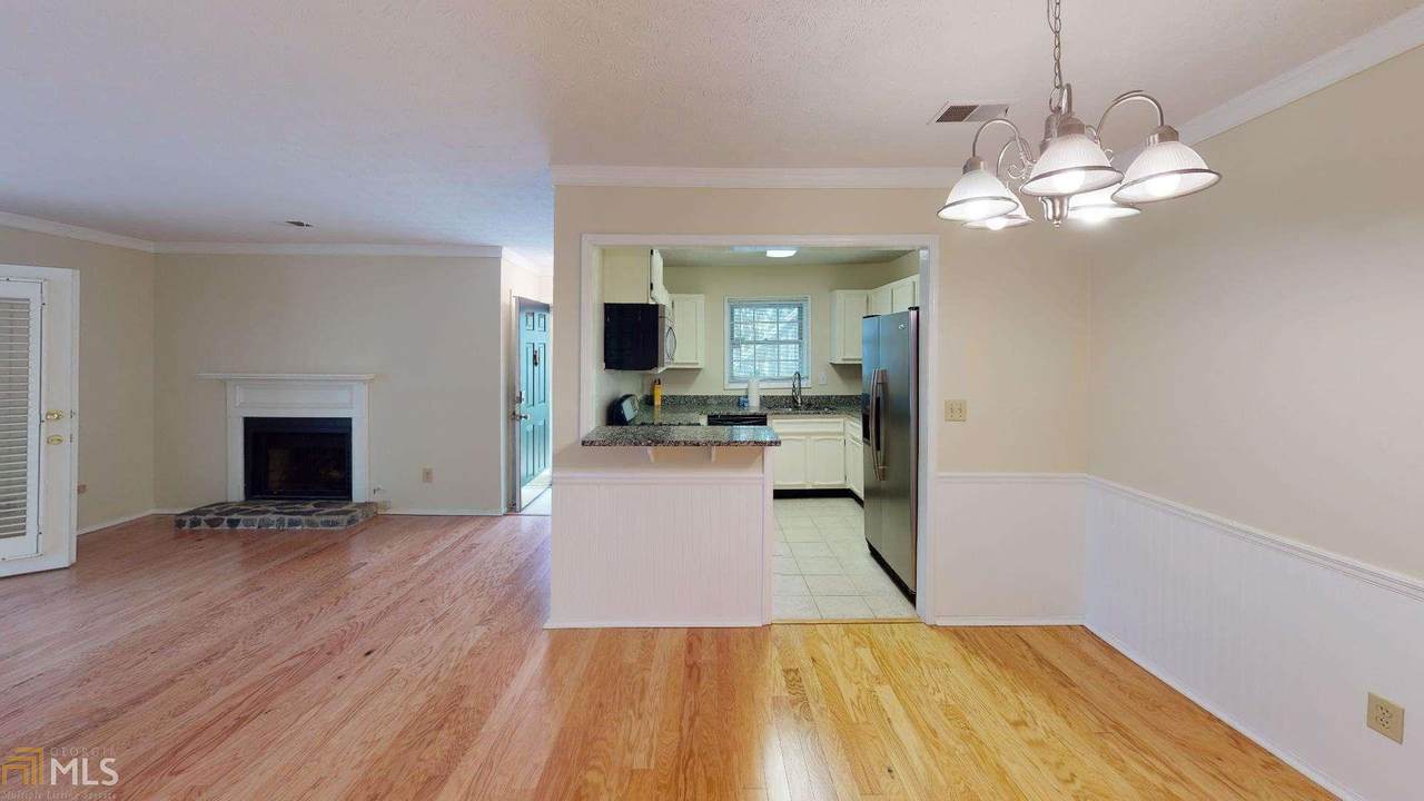 1403 Countryside Pl - Photo 1