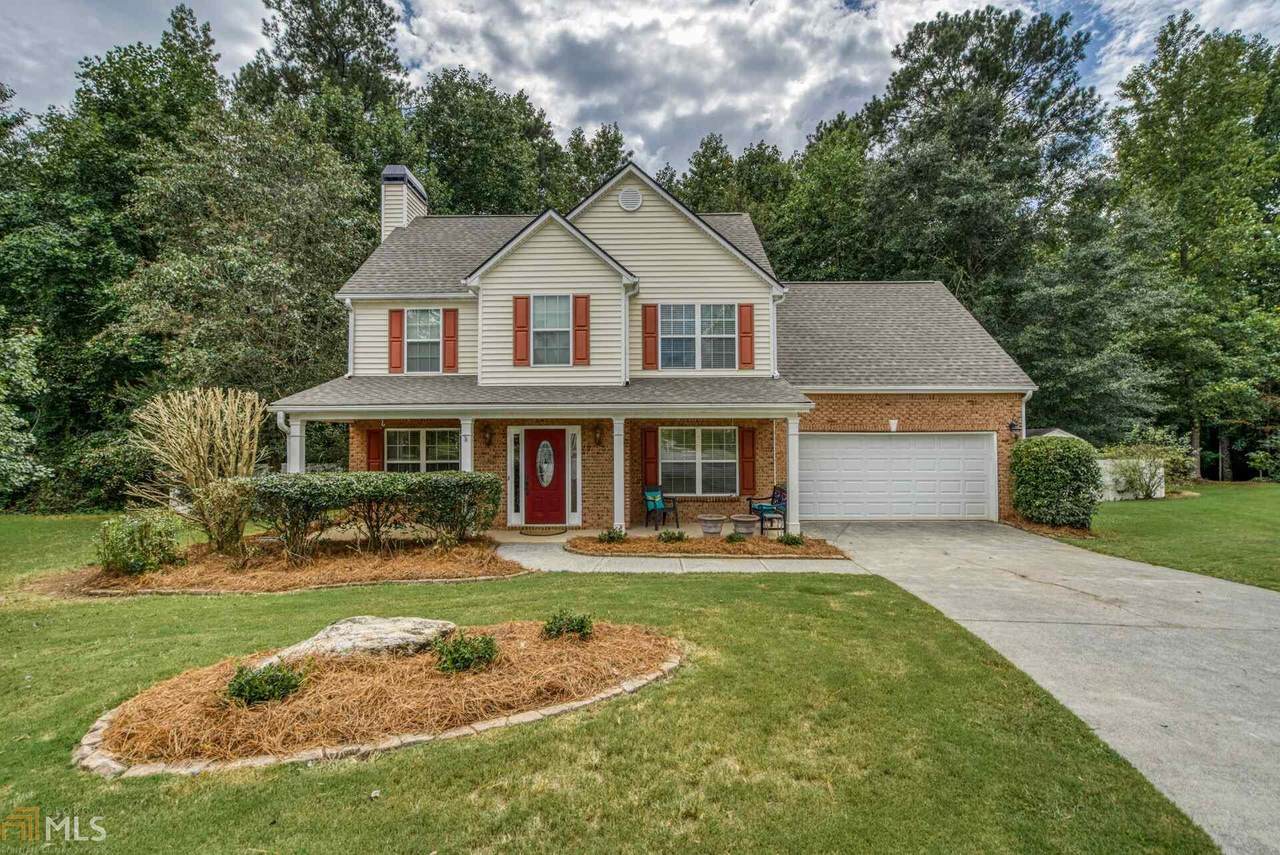 845 Wellington Dr - Photo 1