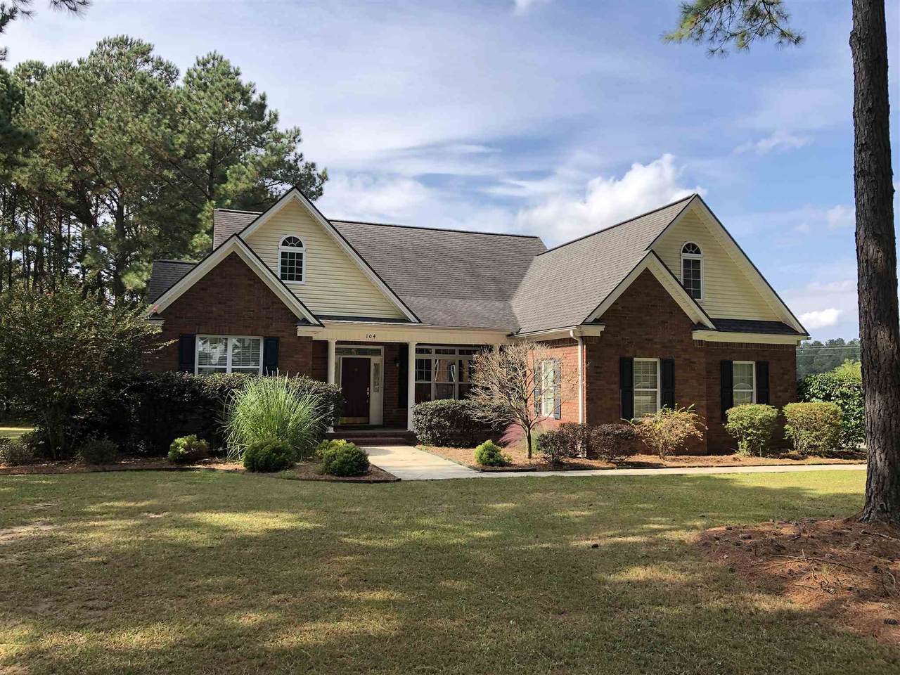 104 Magnolia Church - Photo 1