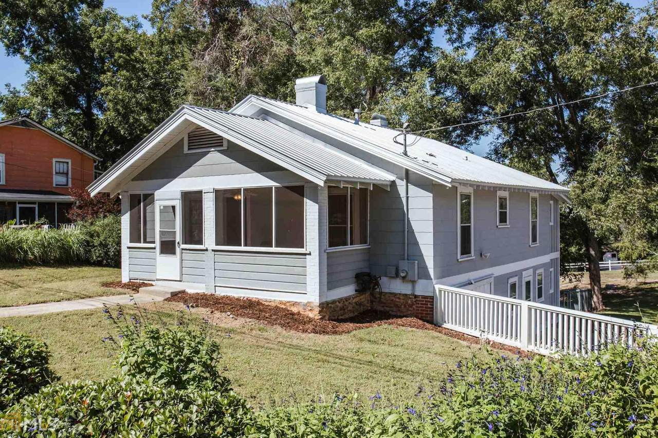 332 Carr St - Photo 1
