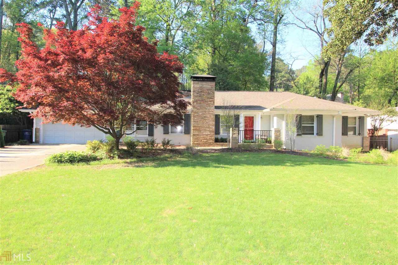702 Wesley Dr - Photo 1