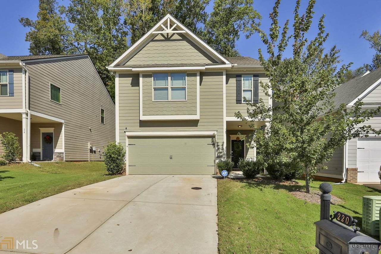 220 Stillwood Dr - Photo 1