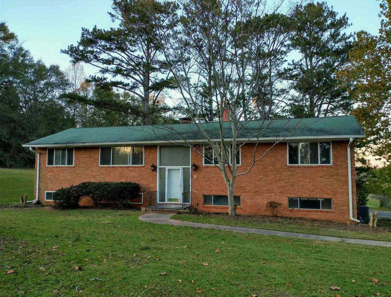 356 Johnson St - Photo 1