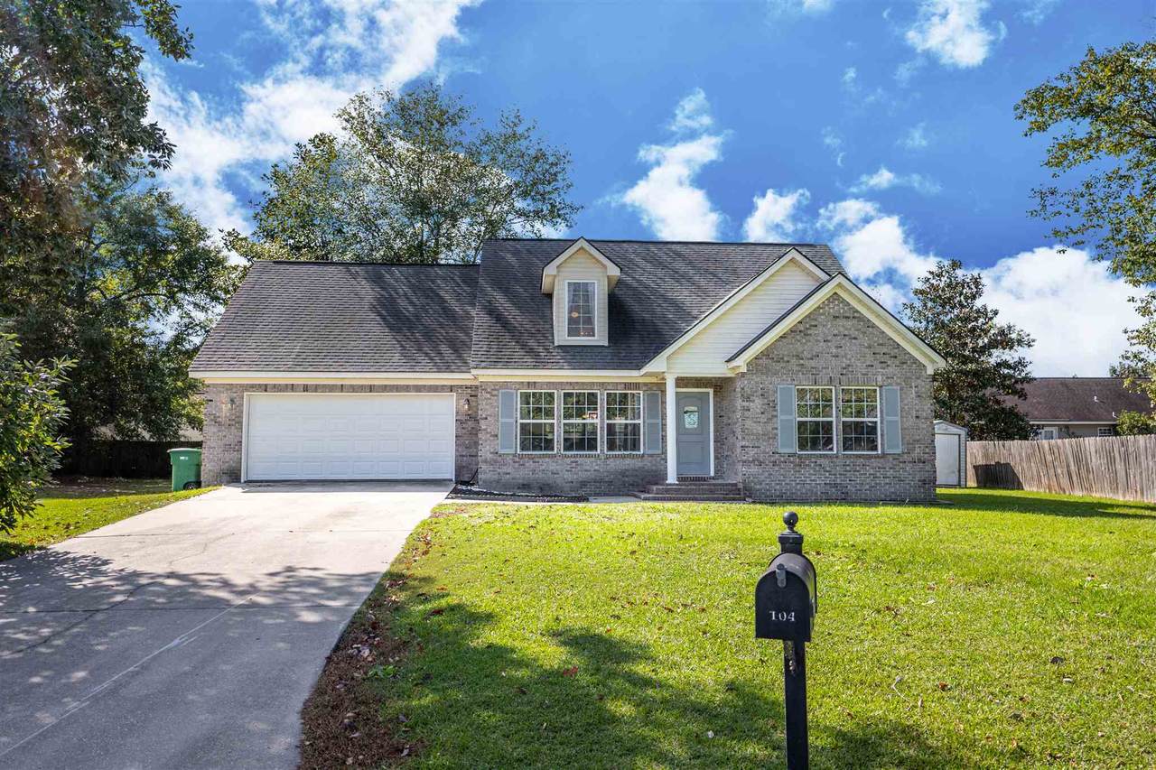 104 Cedar Dr - Photo 1