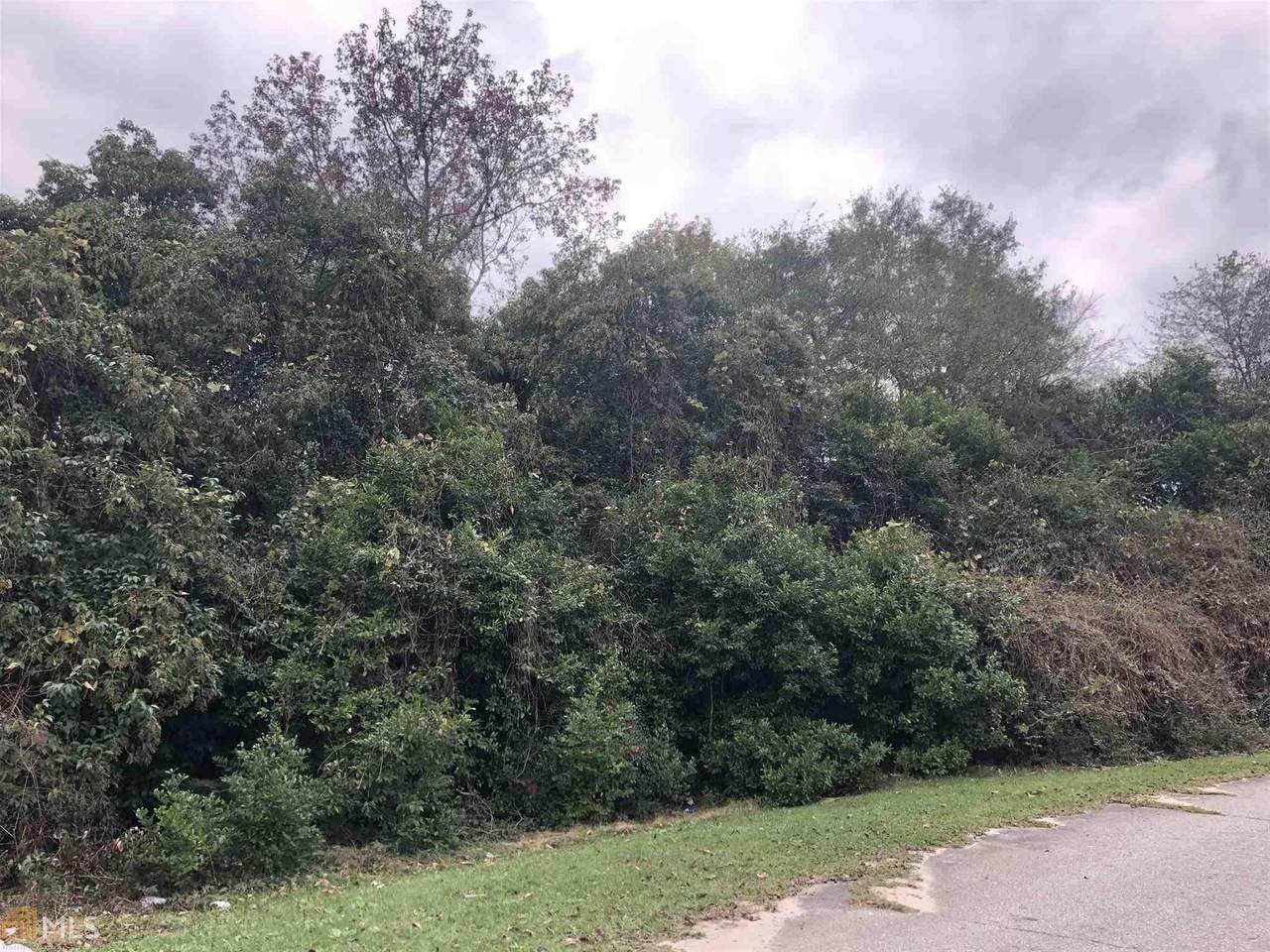2773 Skyline Dr - Photo 1