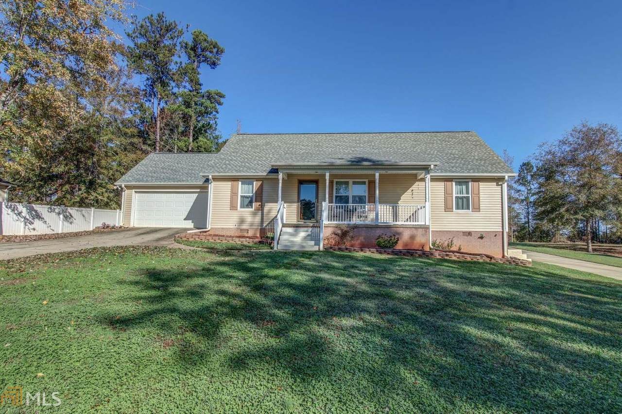 1009 Chester Woods - Photo 1