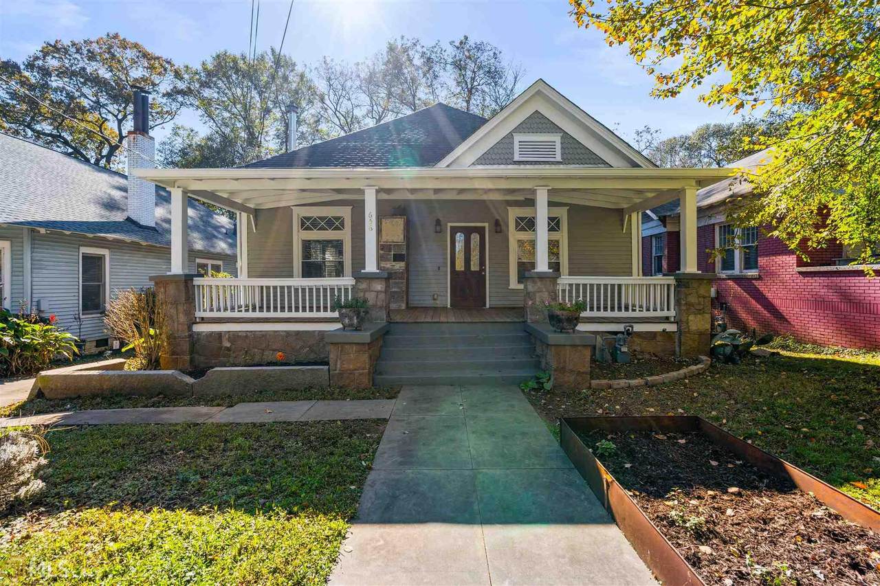 656 Pearce St - Photo 1