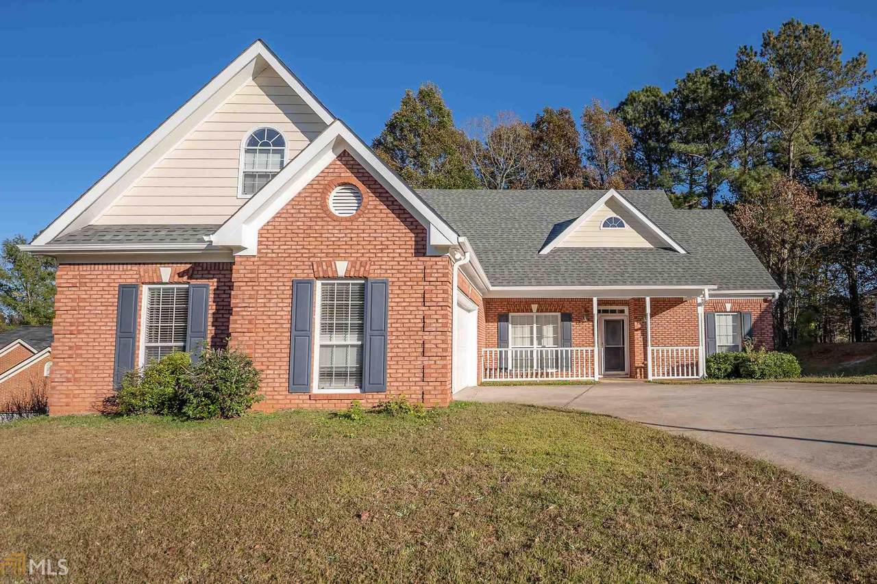 300 Wisteria Blvd - Photo 1