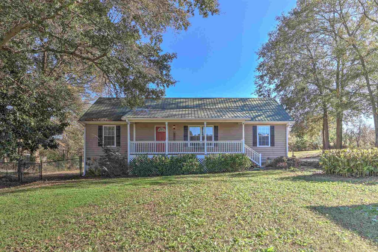 27 Fairway Ln - Photo 1