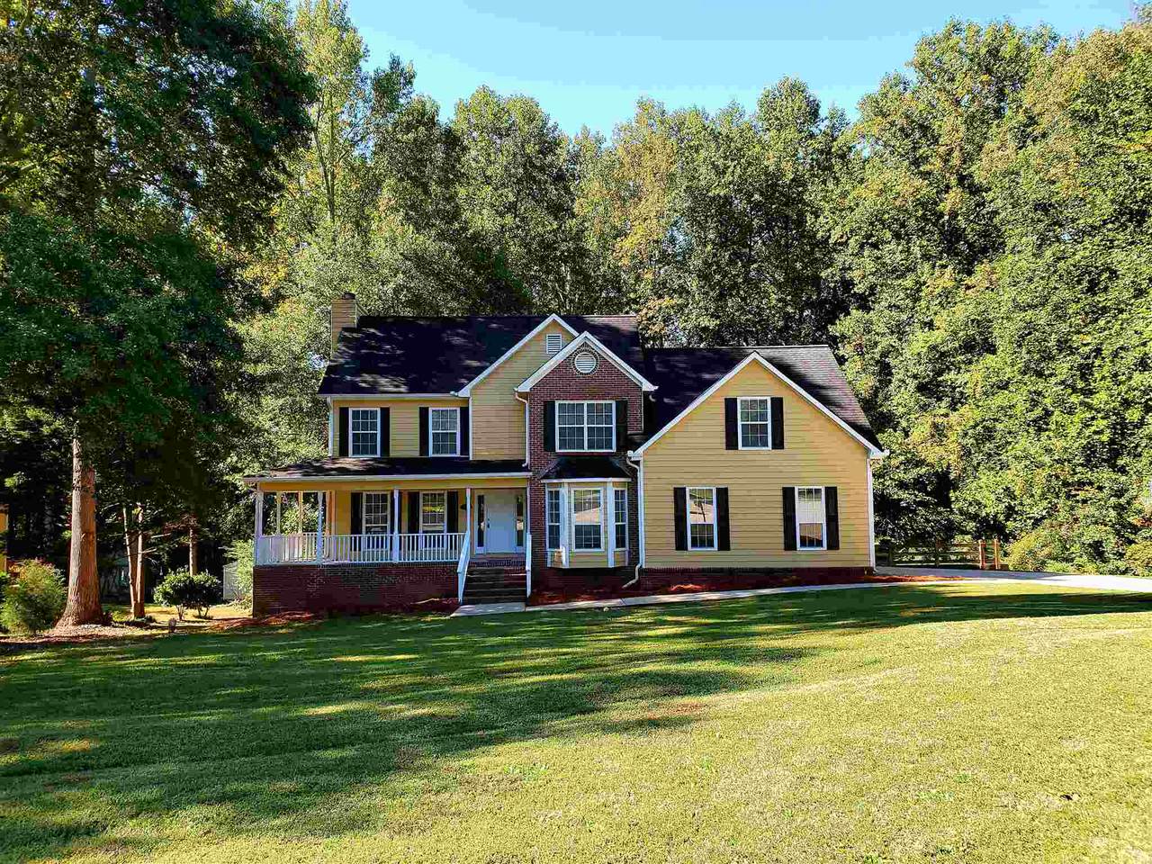 623 Hardwood Ln - Photo 1