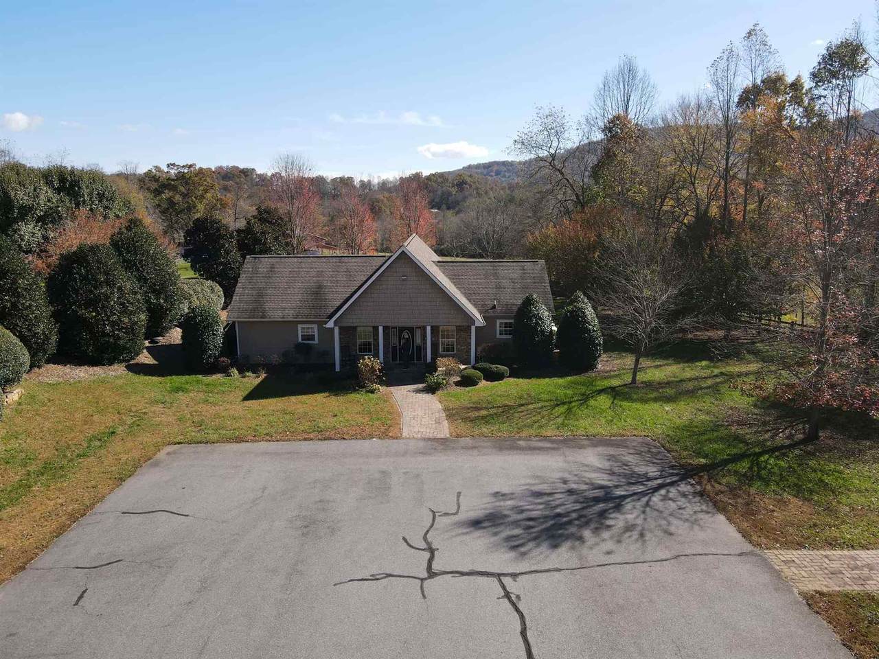 11 Meadow Brooke Dr - Photo 1