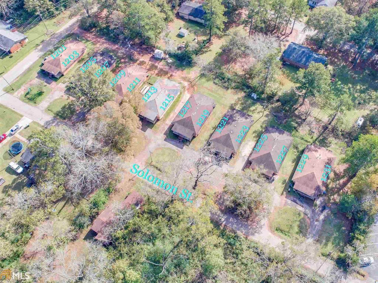 1201 Solomon St - Photo 1