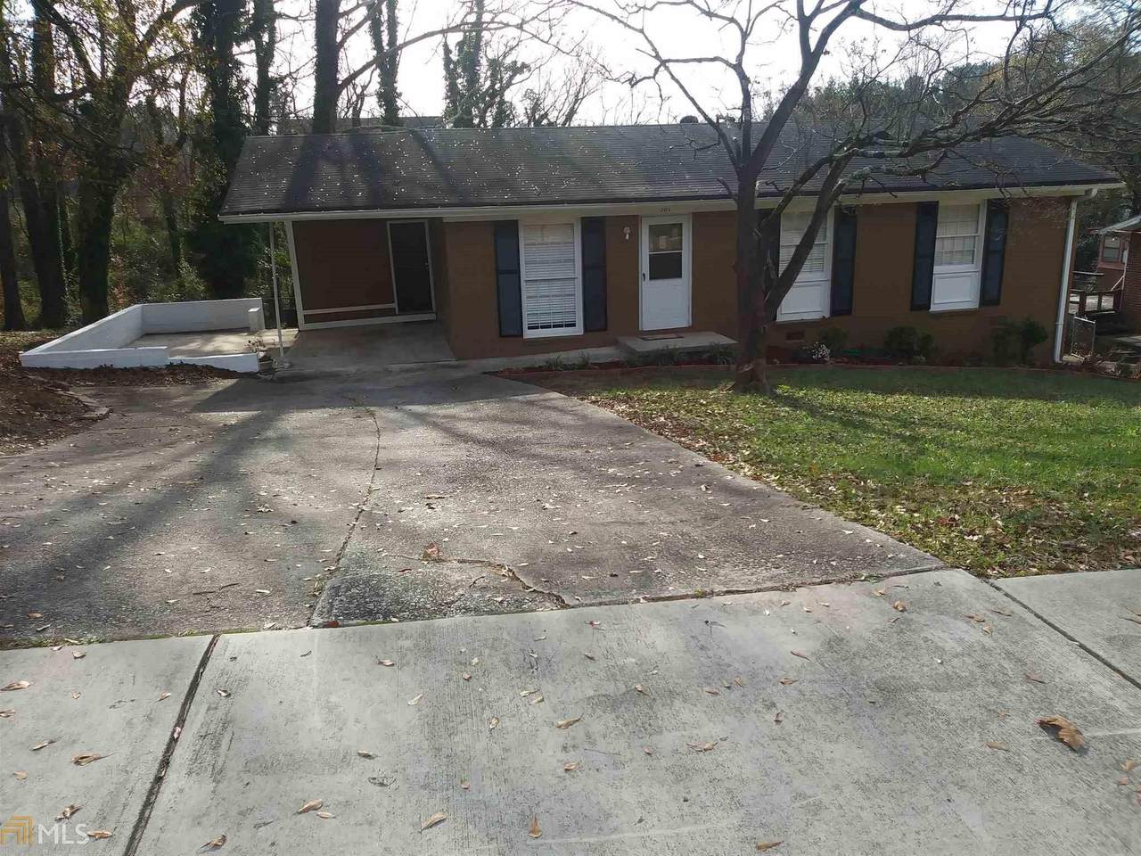 361 Oak Dr - Photo 1
